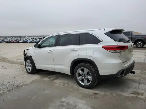 5TDDZRFH6KS974249 2019 TOYOTA HIGHLANDER - Image 2