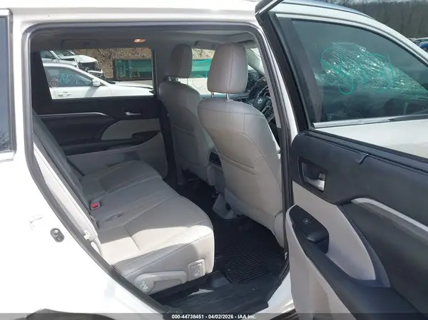 5TDDZRFH6KS980620 2019 TOYOTA HIGHLANDER - Image 8