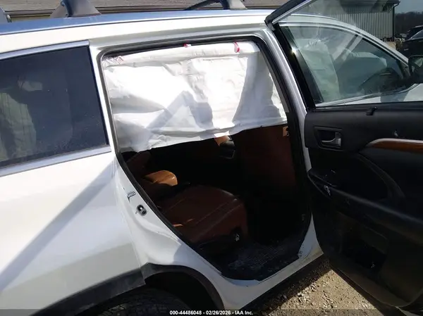5TDDZRFH6KS991889 2019 TOYOTA HIGHLANDER - Image 8