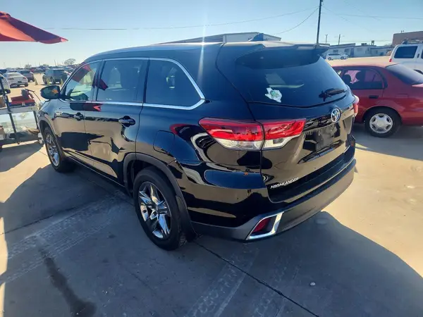 5TDDZRFH6KS999118 2019 TOYOTA HIGHLANDER - Image 2