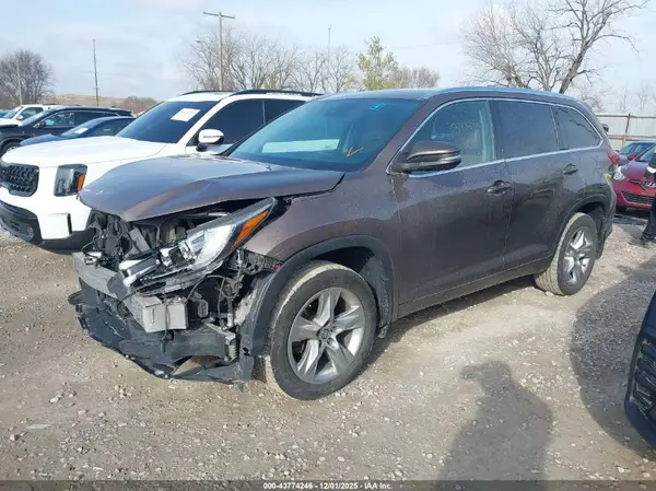5TDDZRFH7HS369455 2017 TOYOTA HIGHLANDER - Image 2