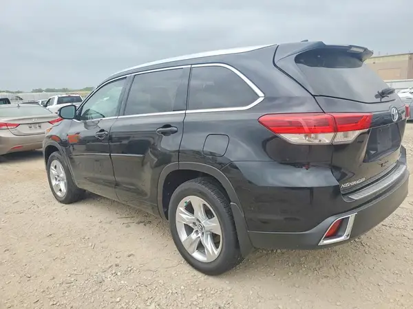 5TDDZRFH7HS393397 2017 TOYOTA HIGHLANDER - Image 2