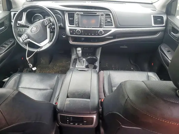 5TDDZRFH7HS393397 2017 TOYOTA HIGHLANDER - Image 8