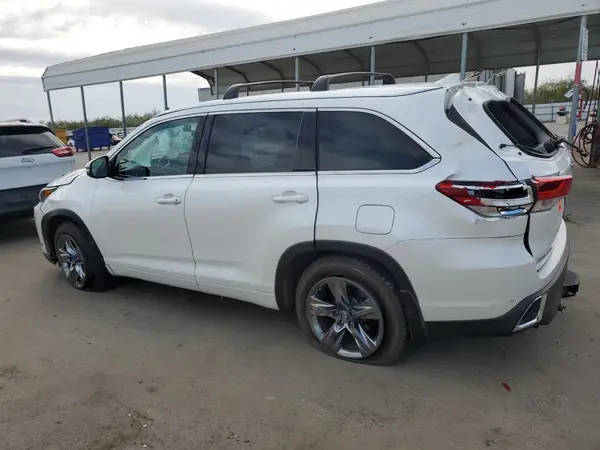 5TDDZRFH7HS393710 2017 TOYOTA HIGHLANDER - Image 2