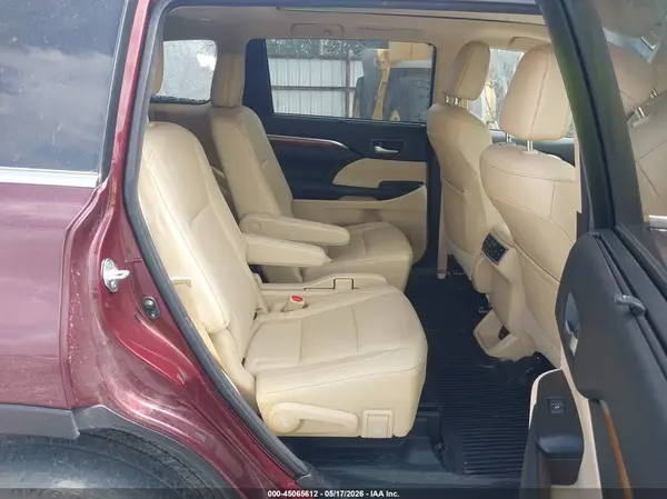5TDDZRFH7HS393819 2017 TOYOTA HIGHLANDER - Image 8