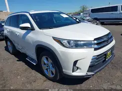 5TDDZRFH7HS402759 2017 TOYOTA HIGHLANDER
