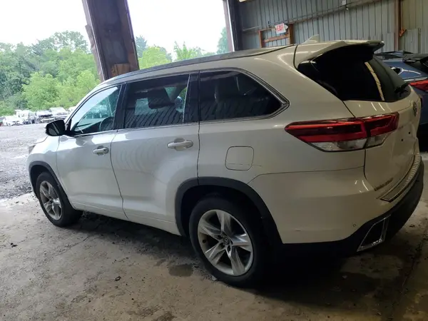5TDDZRFH7HS410392 2017 TOYOTA HIGHLANDER - Image 2