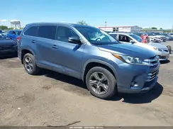 5TDDZRFH7HS435213 2017 TOYOTA HIGHLANDER