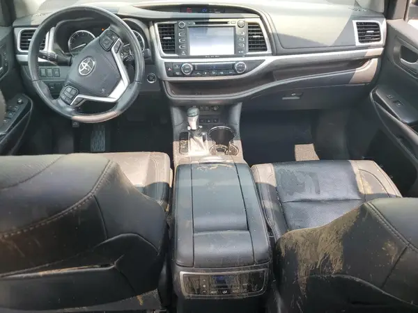 5TDDZRFH7HS439617 2017 TOYOTA HIGHLANDER - Image 8