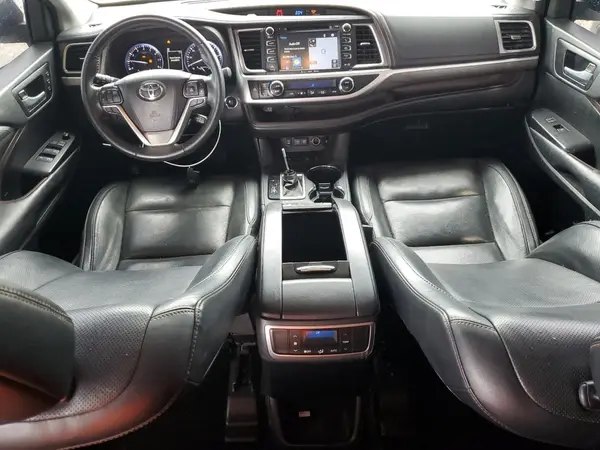 5TDDZRFH7HS443568 2017 TOYOTA HIGHLANDER - Image 8