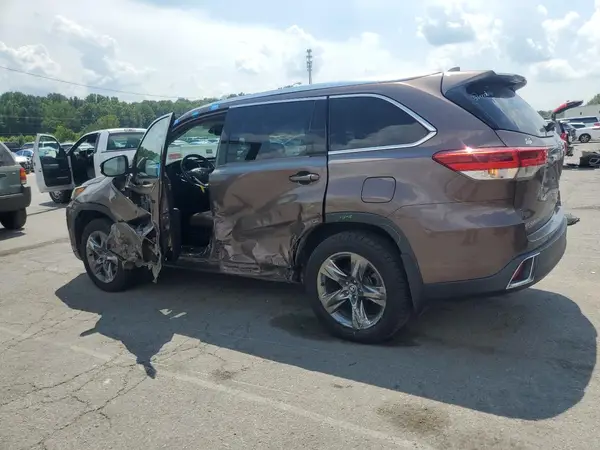 5TDDZRFH7HS449807 2017 TOYOTA HIGHLANDER - Image 2