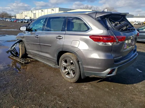 5TDDZRFH7HS450522 2017 TOYOTA HIGHLANDER - Image 2