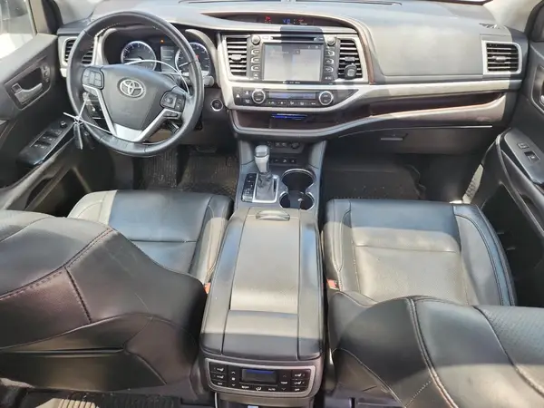 5TDDZRFH7HS452285 2017 TOYOTA HIGHLANDER - Image 8