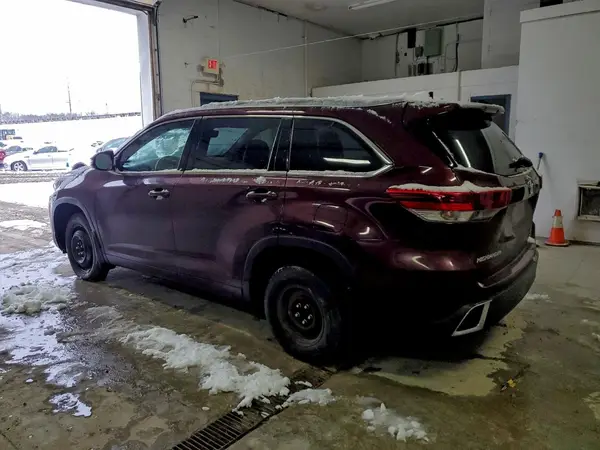 5TDDZRFH7HS464274 2017 TOYOTA HIGHLANDER - Image 2