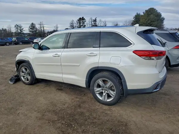 5TDDZRFH7HS474917 2017 TOYOTA HIGHLANDER - Image 2
