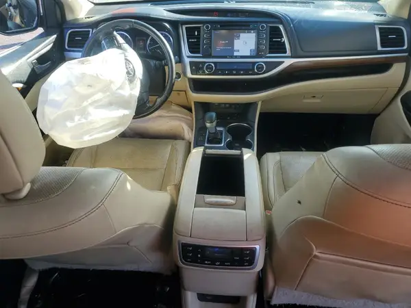 5TDDZRFH7HS478966 2017 TOYOTA HIGHLANDER - Image 8