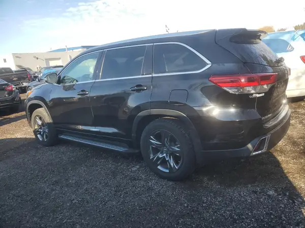 5TDDZRFH7JS485132 2018 TOYOTA HIGHLANDER - Image 2