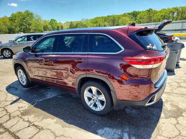 5TDDZRFH7JS809888 2018 TOYOTA HIGHLANDER - Image 2