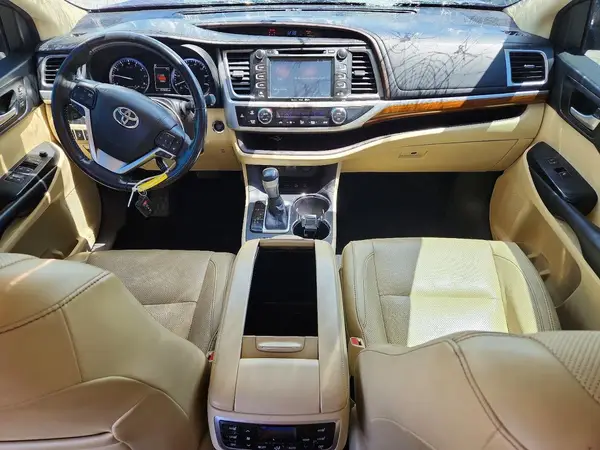 5TDDZRFH7JS809888 2018 TOYOTA HIGHLANDER - Image 8