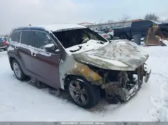 5TDDZRFH7JS811673 2018 TOYOTA HIGHLANDER
