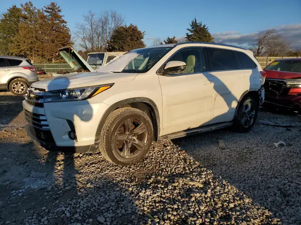 5TDDZRFH7JS812936 2018 TOYOTA HIGHLANDER - Image 1