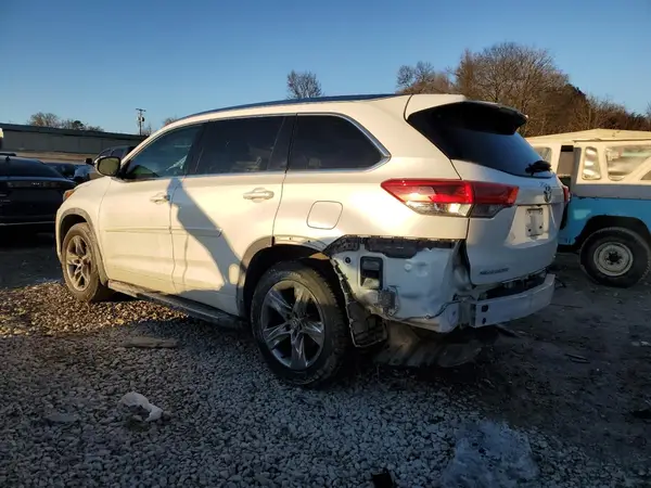 5TDDZRFH7JS812936 2018 TOYOTA HIGHLANDER - Image 2