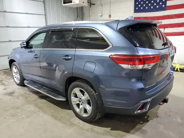 5TDDZRFH7JS823595 2018 TOYOTA HIGHLANDER - Image 2