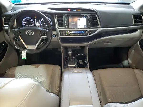 5TDDZRFH7JS823595 2018 TOYOTA HIGHLANDER - Image 8