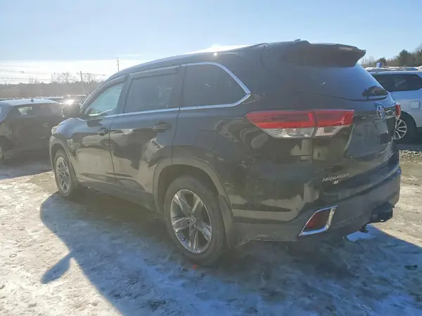 5TDDZRFH7JS836718 2018 TOYOTA HIGHLANDER - Image 2
