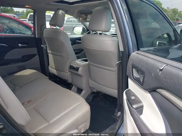 5TDDZRFH7JS846827 2018 TOYOTA HIGHLANDER - Image 8