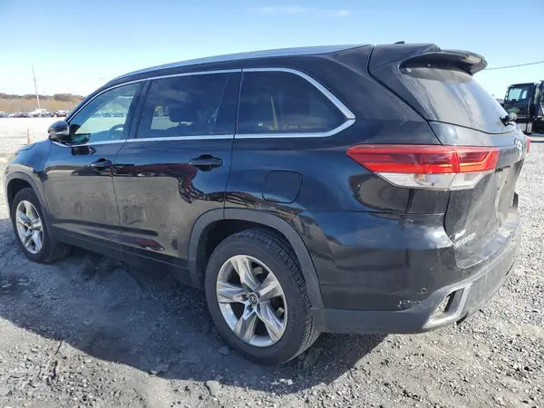 5TDDZRFH7JS899804 2018 TOYOTA HIGHLANDER - Image 2