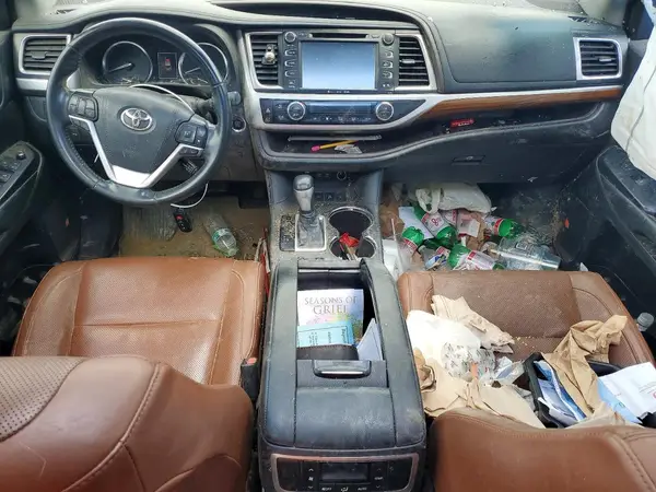 5TDDZRFH7JS907156 2018 TOYOTA HIGHLANDER - Image 8