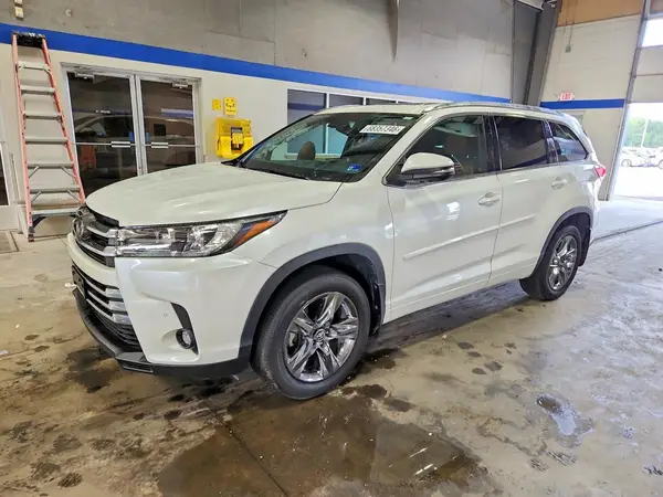 5TDDZRFH7KS702163 2019 TOYOTA HIGHLANDER - Image 1