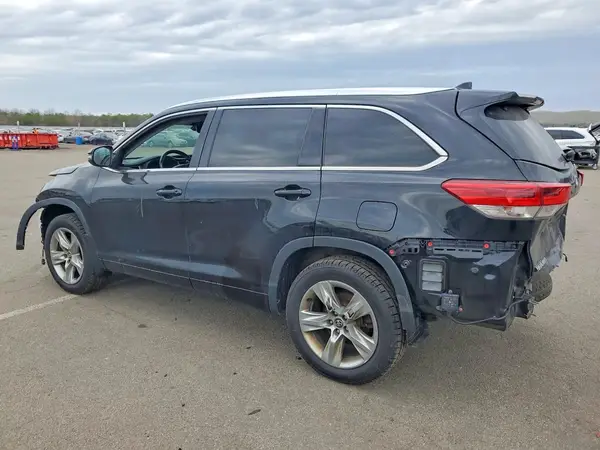 5TDDZRFH7KS704575 2019 TOYOTA HIGHLANDER - Image 2