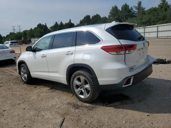 5TDDZRFH7KS705421 2019 TOYOTA HIGHLANDER - Image 2