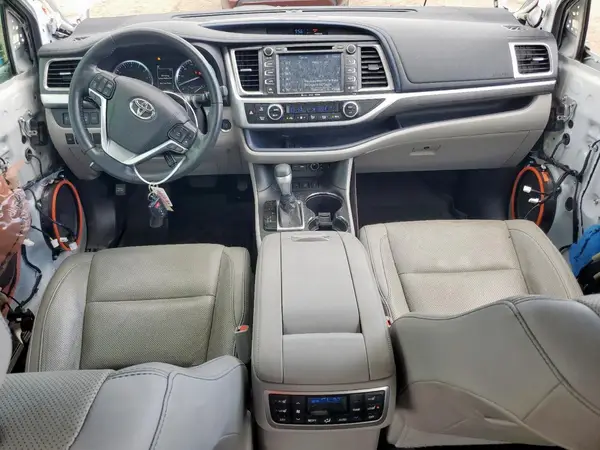 5TDDZRFH7KS720789 2019 TOYOTA HIGHLANDER - Image 8