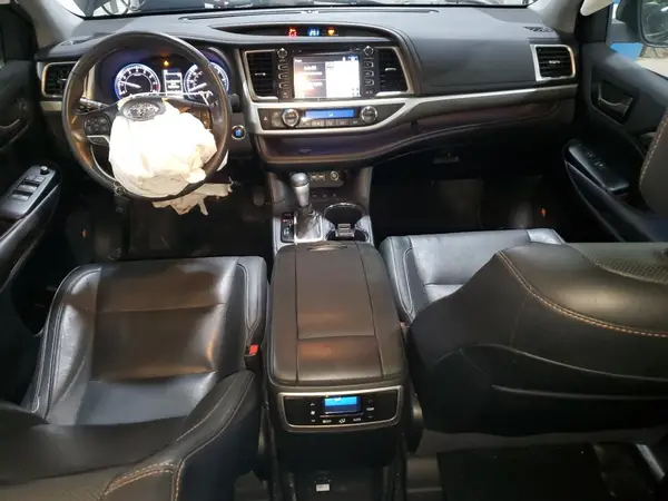 5TDDZRFH7KS733574 2019 TOYOTA HIGHLANDER - Image 8