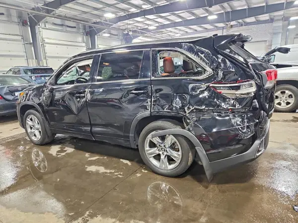 5TDDZRFH7KS738922 2019 TOYOTA HIGHLANDER - Image 2
