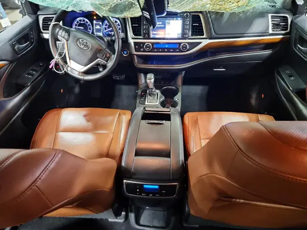 5TDDZRFH7KS738922 2019 TOYOTA HIGHLANDER - Image 8
