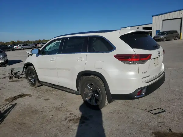 5TDDZRFH7KS920877 2019 TOYOTA HIGHLANDER - Image 2