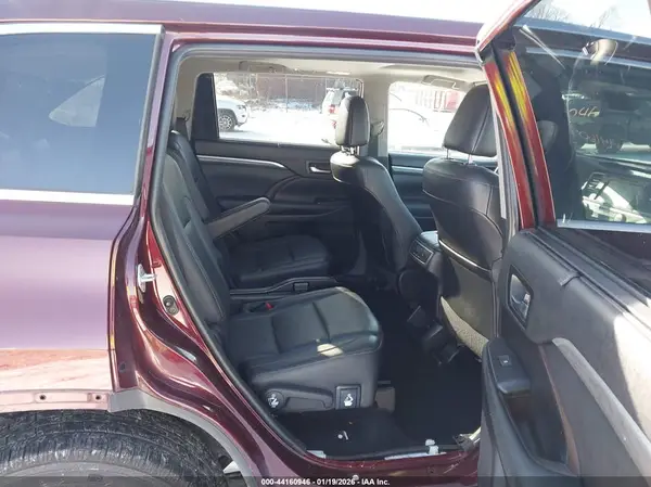 5TDDZRFH7KS933466 2019 TOYOTA HIGHLANDER - Image 8