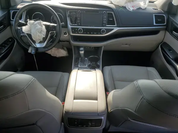 5TDDZRFH7KS959615 2019 TOYOTA HIGHLANDER - Image 8