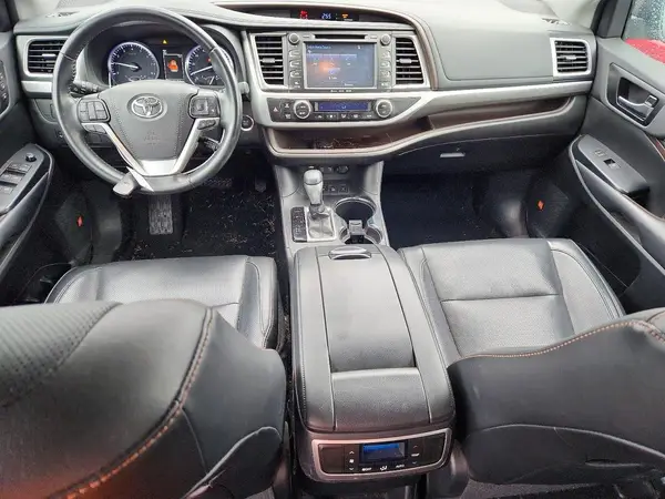 5TDDZRFH7KS961915 2019 TOYOTA HIGHLANDER - Image 8