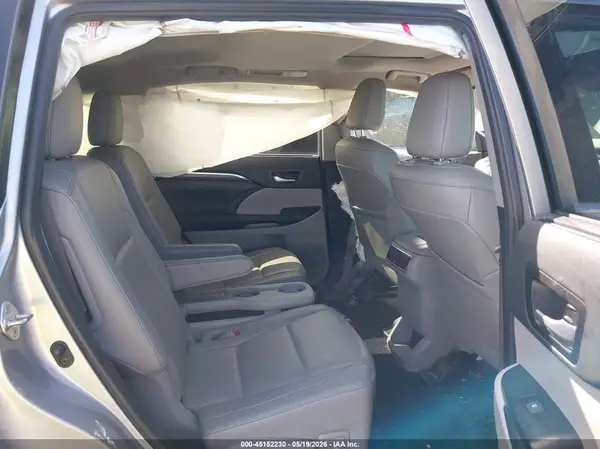 5TDDZRFH7KS968671 2019 TOYOTA HIGHLANDER - Image 8