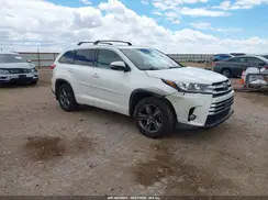 5TDDZRFH8HS359856 2017 TOYOTA HIGHLANDER