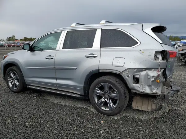 5TDDZRFH8HS370520 2017 TOYOTA HIGHLANDER - Image 2