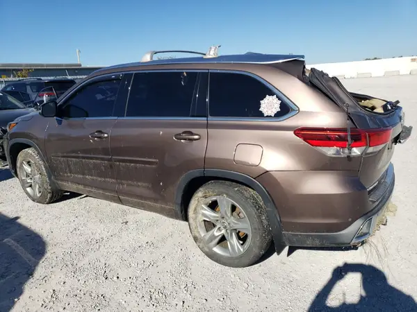 5TDDZRFH8HS371487 2017 TOYOTA HIGHLANDER - Image 2