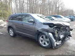 5TDDZRFH8HS386684 2017 TOYOTA HIGHLANDER