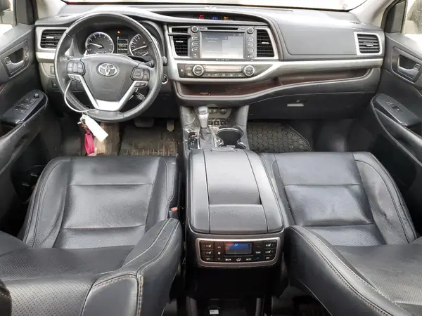 5TDDZRFH8HS418131 2017 TOYOTA HIGHLANDER - Image 8