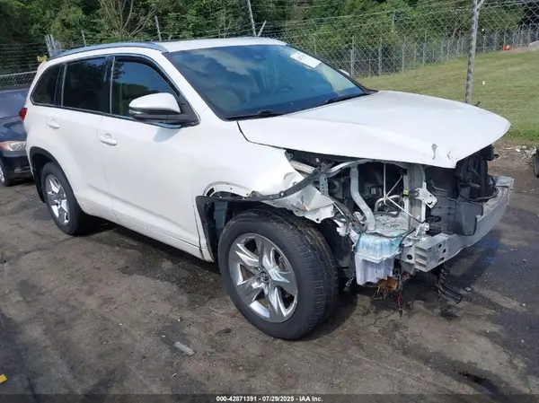 5TDDZRFH8HS436984 2017 TOYOTA HIGHLANDER - Image 1